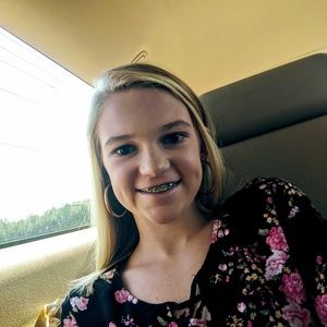 Meet your Posher, Ivy